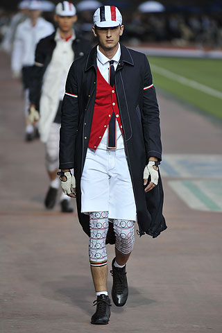 Moncler Gamme Bleu / - 2011